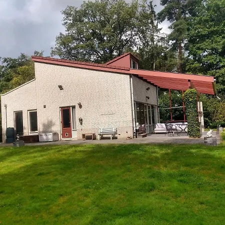 Ina Villa *