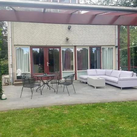 Ina Villa Halle