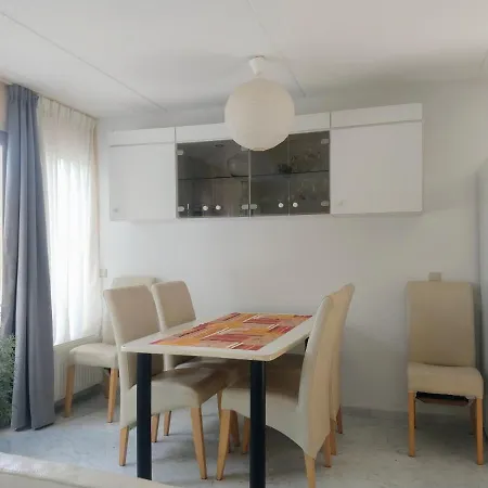 Ina Villa *